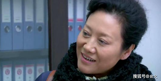 65岁王丽云近况曝光，身材臃肿不修边幅，生活节