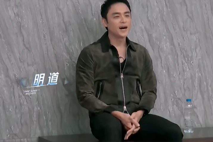 《追光吧哥哥》要糊？无人挑大梁，爱豆沦为工