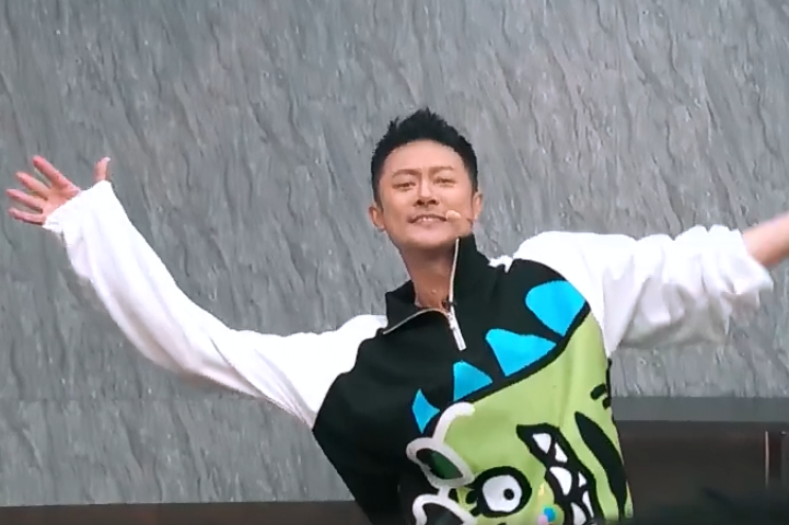 《追光吧哥哥》要糊？无人挑大梁，爱豆沦为工