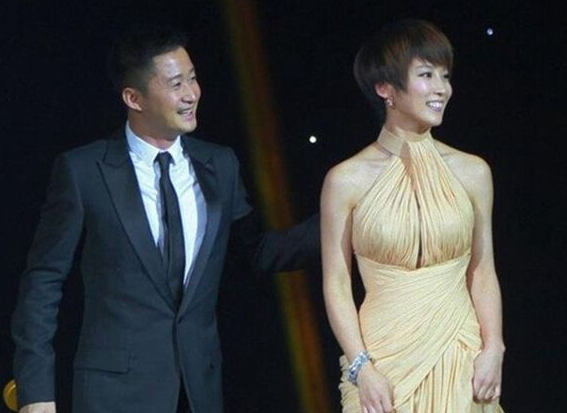 吴京自曝追求谢楠过程，想当男友要申请，领证