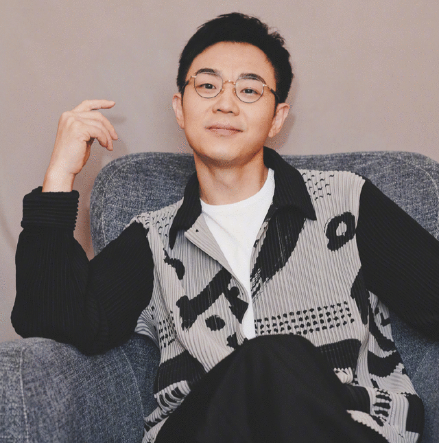 大鹏提名金鸡奖最佳男主！38岁已有5个身份，竟