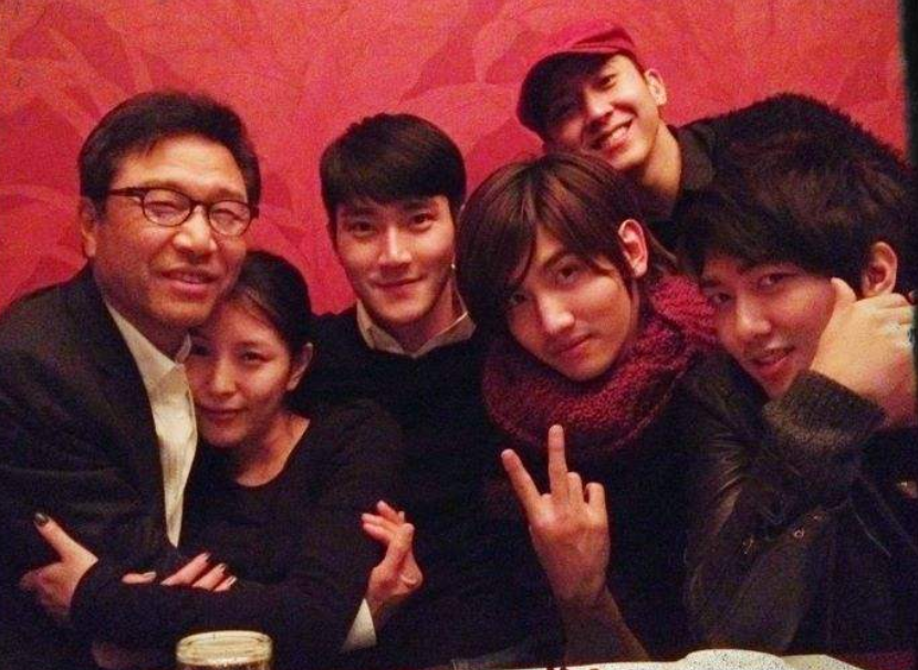 韩国偶像接连翻车，公司态度大不同，不能赚钱