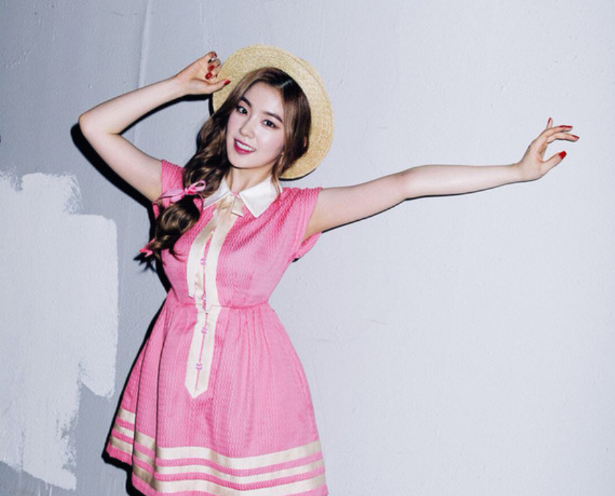 韩国偶像接连翻车，公司态度大不同，不能赚钱