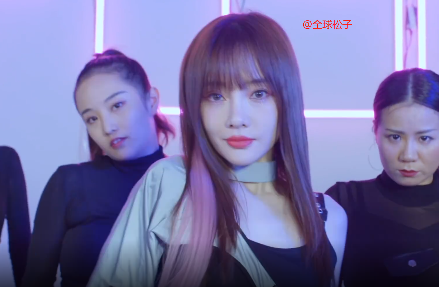 复出做女团？李小璐发布嘻哈新歌，苦练的舞技