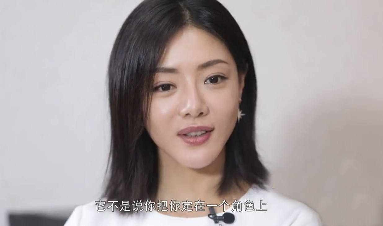 一张“豆腐皮”炸出演技派，被绑哭戏爆裂，邓