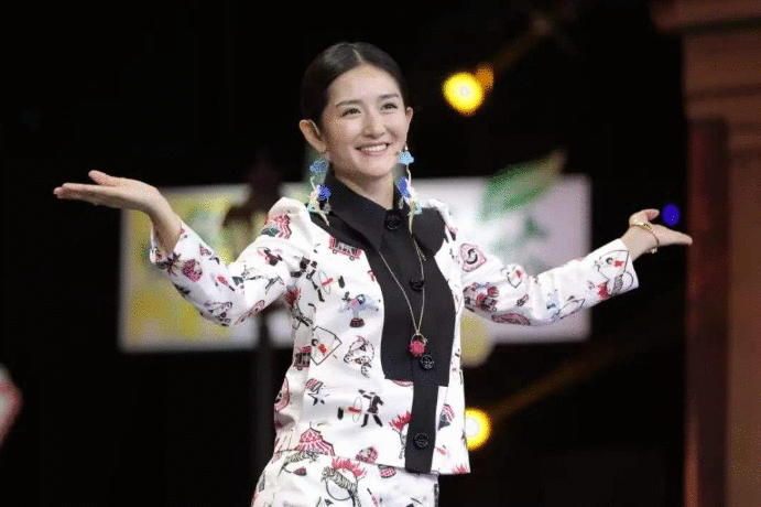 发什么了？谢娜认证修改，去掉“湖南卫视”！