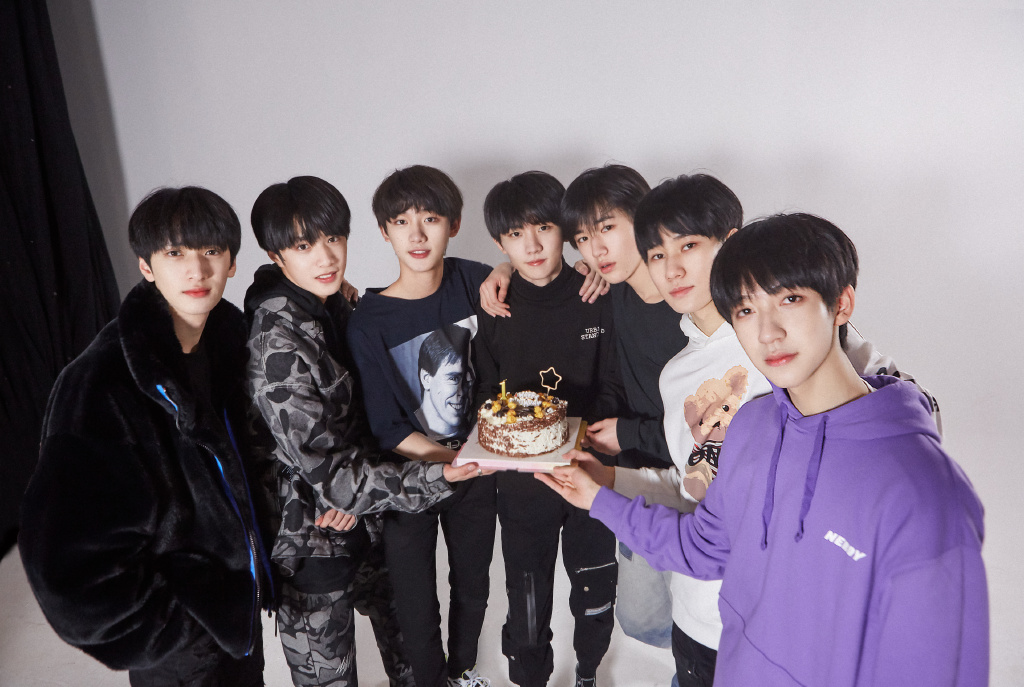 流量粉丝有多嚣张，王一博粉用冷门作练手，T