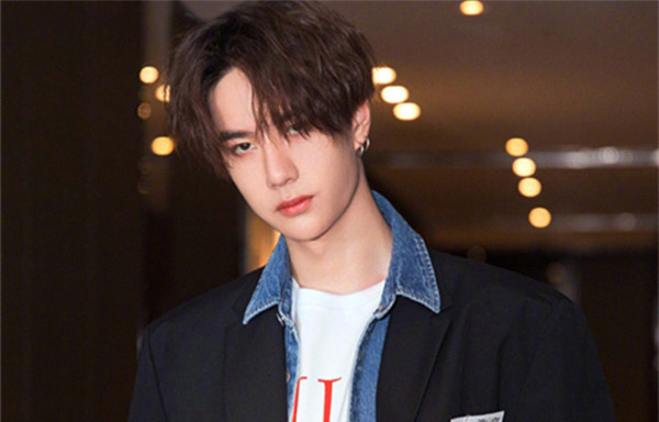 流量粉丝有多嚣张，王一博粉用冷门作练手，T