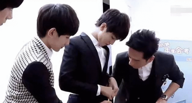 张若昀腰围再创新低，仅为62cm，只比雷佳音头围