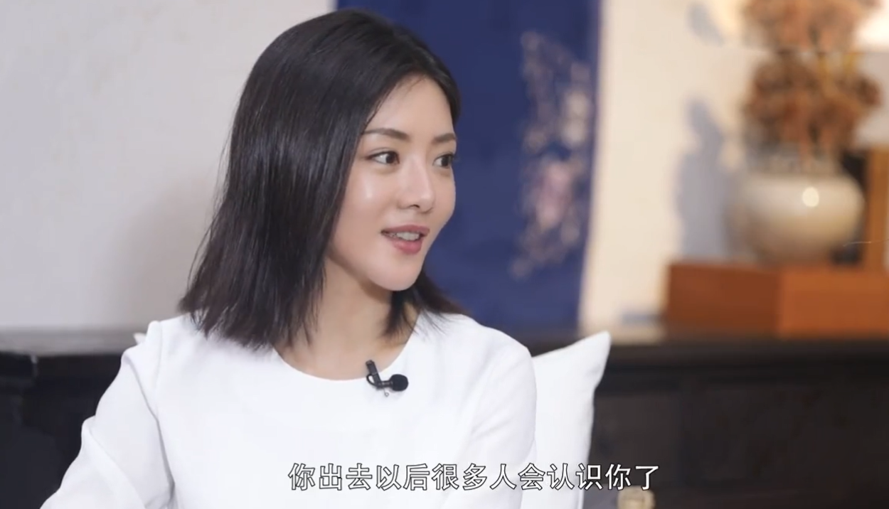 一张“豆腐皮”炸出演技派，被绑哭戏爆裂，邓