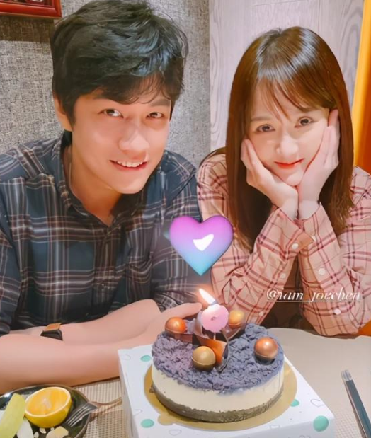 陈乔恩为男友惊喜庆生!邀偶像帮他圆梦,合影