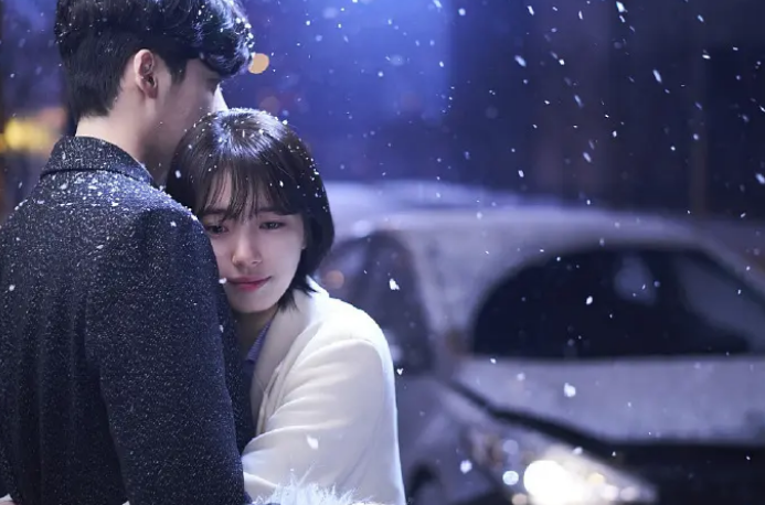 韩国“国民初恋”裴秀智新剧,开播后豆瓣就飙