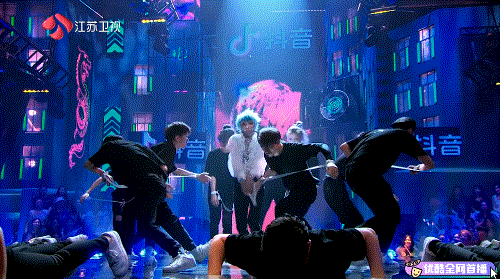 过气男团女团,只能靠这翻红?