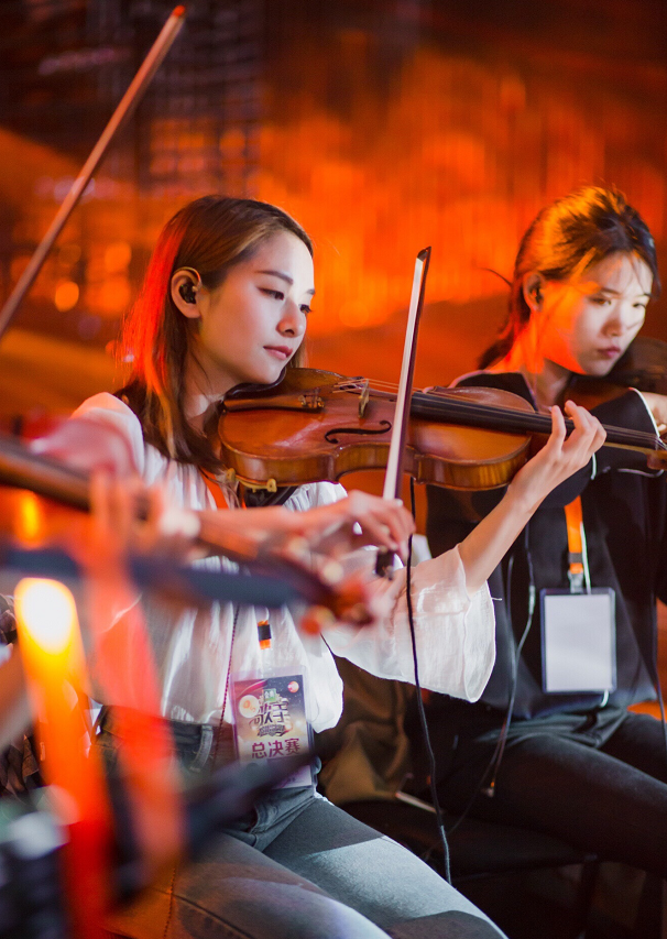 快男陆虎官宣恋情，苏醒被塞一嘴狗粮，张远在