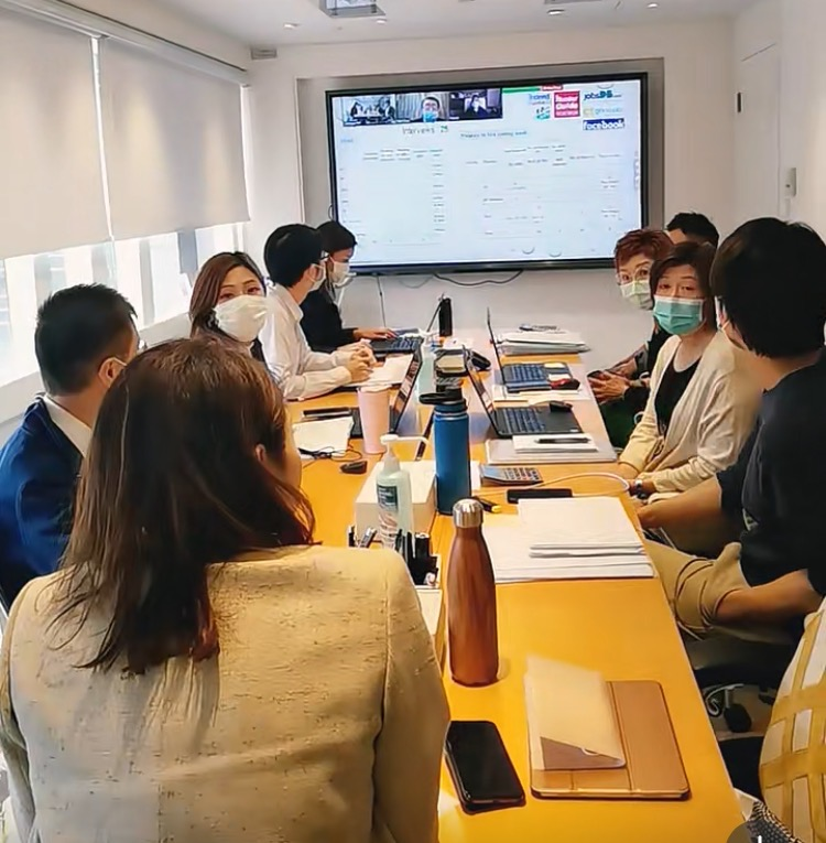 黎姿上亿豪宅罕曝光,睁眼即海景俯瞰维港,室