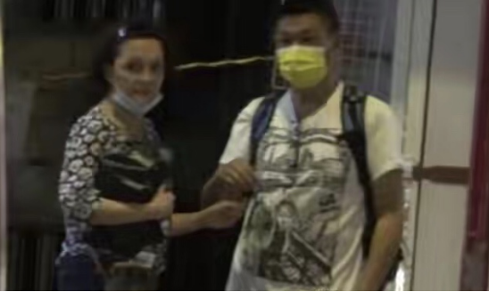 张柏芝三天就赚3千万 ，妈妈与男友共抽一支烟，