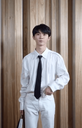 TNT新歌《晴雅集》花絮上新 一把折扇即可召唤七