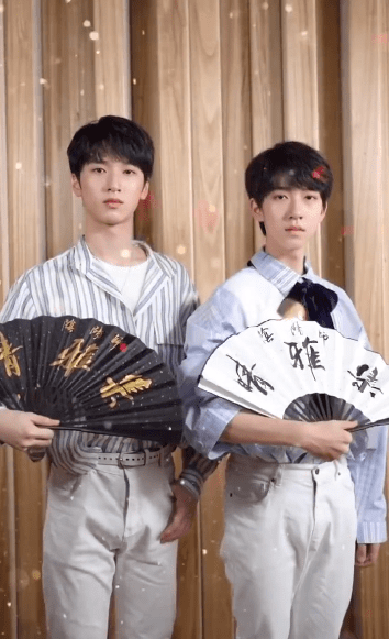 TNT新歌《晴雅集》花絮上新 一把折扇即可召唤七