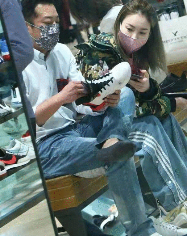 小别胜新婚！40岁TVB女星独守空帏3个月，终与老