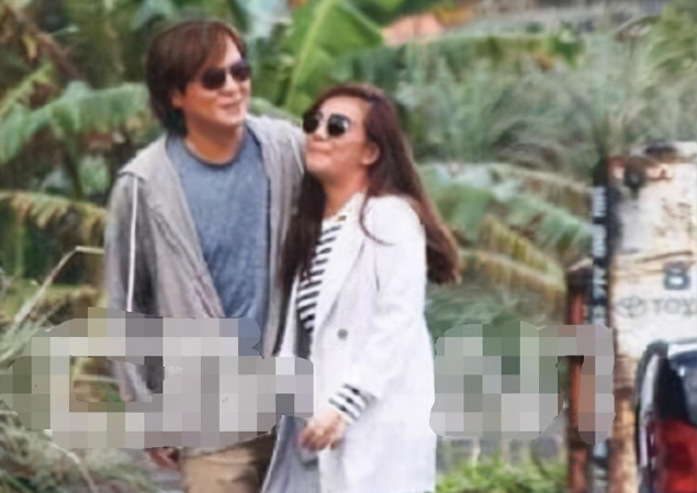 被求婚成功？梁静茹公开恋情后左手戴钻戒，自