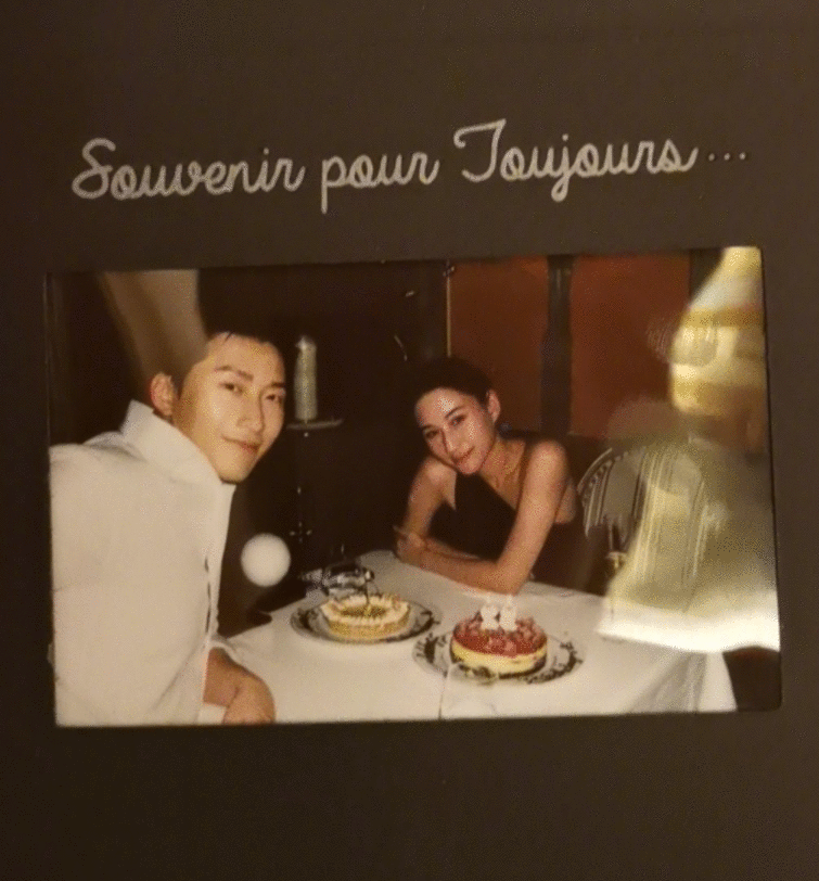 窦骁发文赞美何超莲,晒庆生约会照,上演幸福