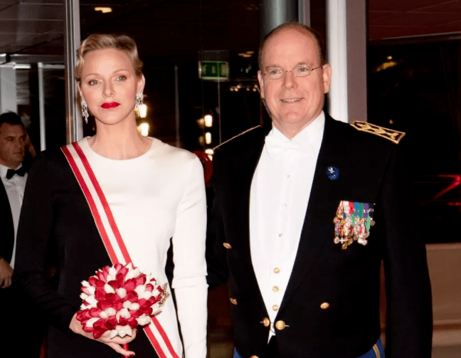 逃跑新娘,哭嫁王室,还剃掉半边头发......这个