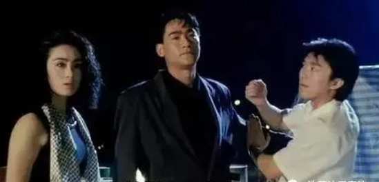 62岁“古惑仔大佬”老太快,满头白发白胡子,因