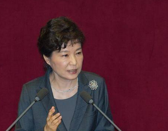 韩国方面对朴槿惠进行新冠检测，应该而且完全