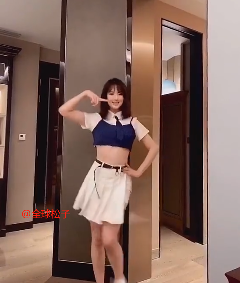 真要出道?姚安娜跳女团舞被批尴尬,网友:跟