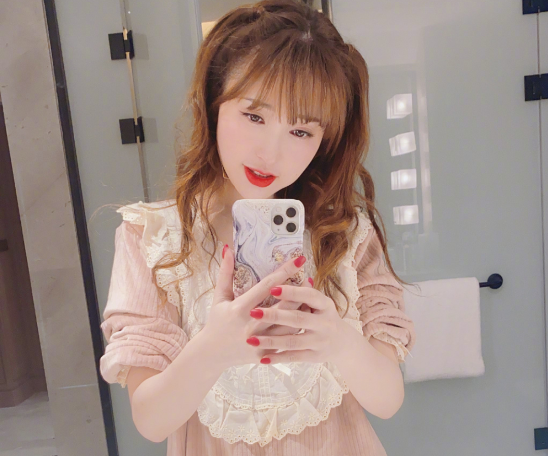 编剧谭飞站队郝蕾,直言金莎很装必须敲打,自