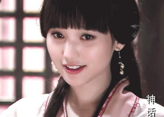 编剧谭飞站队郝蕾,直言金莎很装必须敲打,自