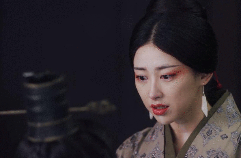 倪妮与刘德华陈道明演情侣,却和谭凯成父女?