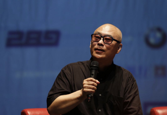 饭圈女孩“拜访”郑渊洁,他都认真回复,还晒