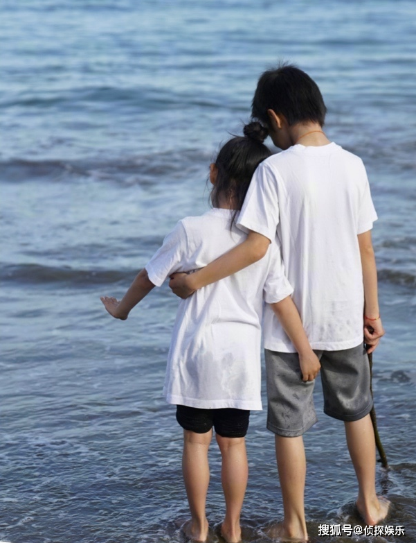 孙俪晒老公视角美照甜如少女,邓超单膝跪地为