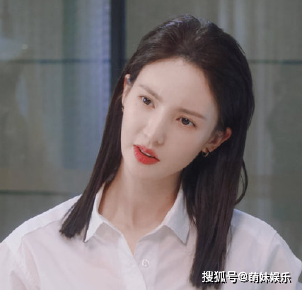 金晨粉丝忍不了了,骂郑爽“疯批美人”,没见