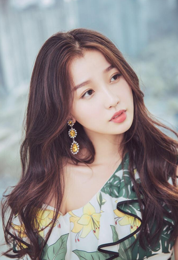 粉丝行为偶像买单!虞书欣粉丝网暴素人,真主