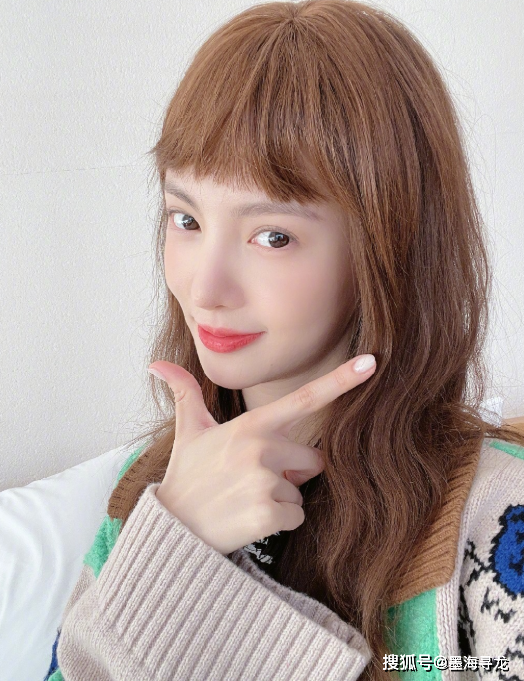 郑爽发文向金晨道歉,又被网友吐槽迷惑行为: