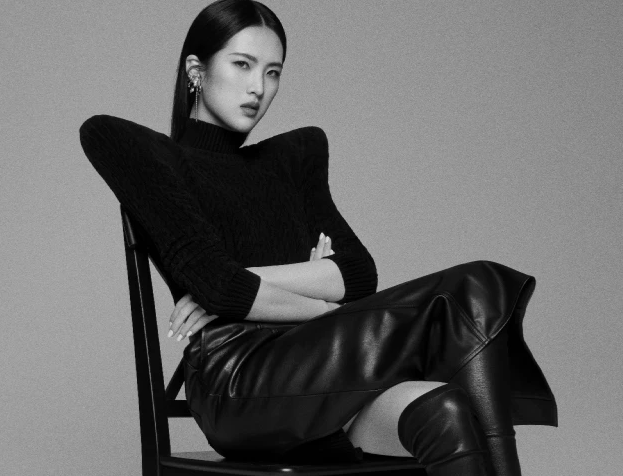 生日当天宣布出道,姚安娜不止是华为二公主,