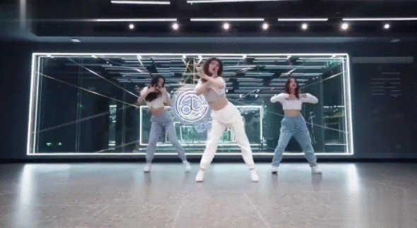 生日当天宣布出道,姚安娜不止是华为二公主,