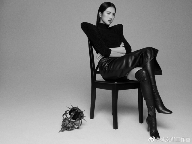 姚安娜公布出道纪录片,首次回应争议:为何都